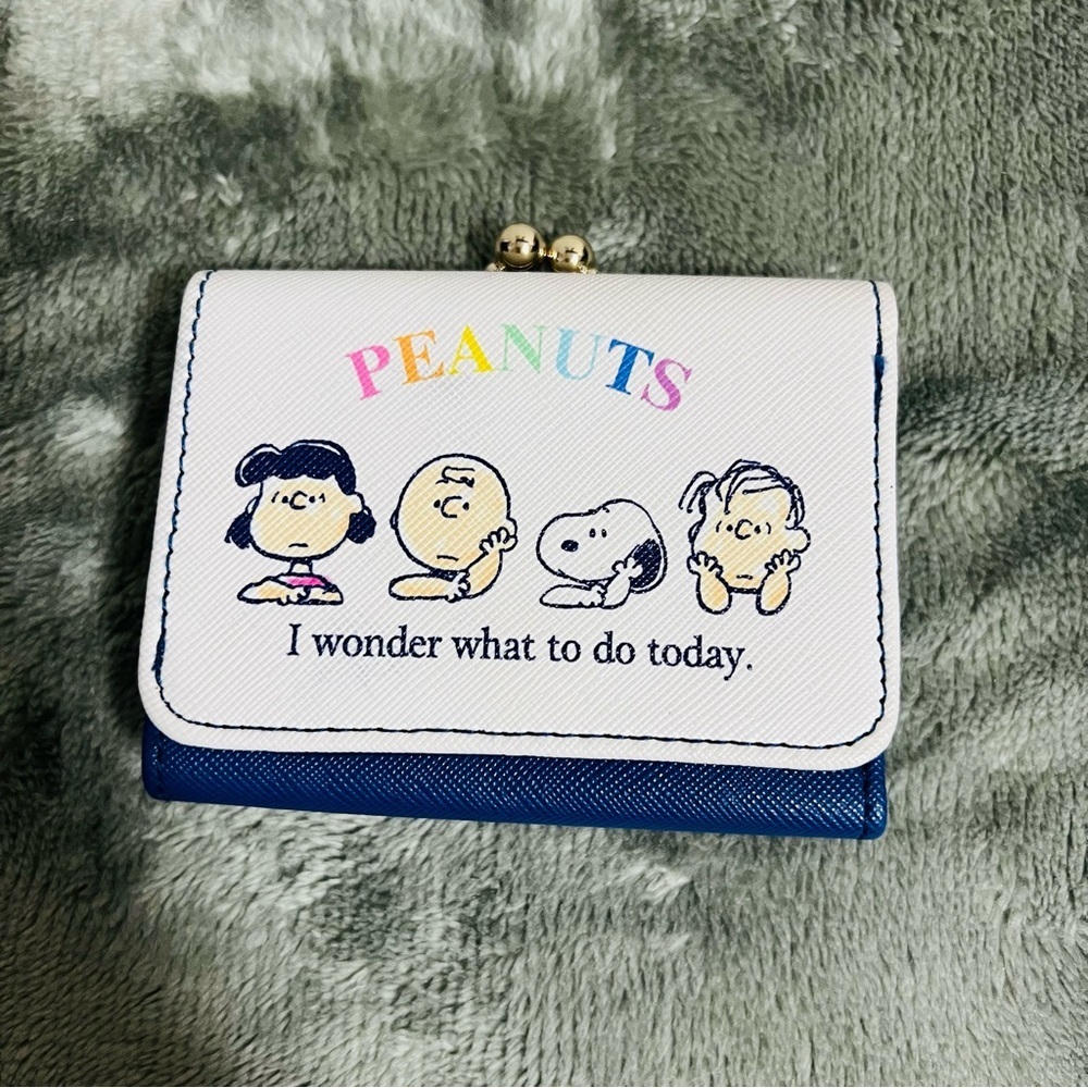 Peanuts Trifold Rare Mini Blue/White Leather Kiss lock Wallet
